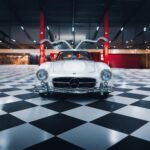 A classic Mercedes Benz Gullwing displayed in an elegant showroom in İzmir, Türkiye.